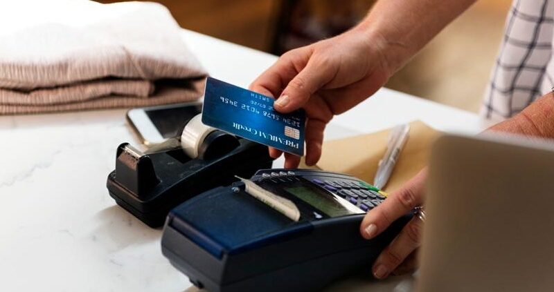 Credit Cards vs. Debit Cards: Which Should You Use?