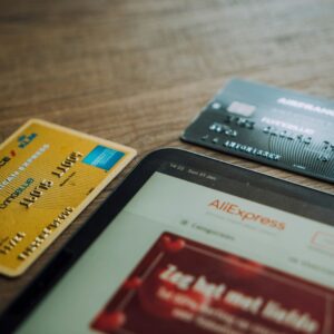 5 Signs You Should Cancel Your Credit Card (And When You Shouldn't)