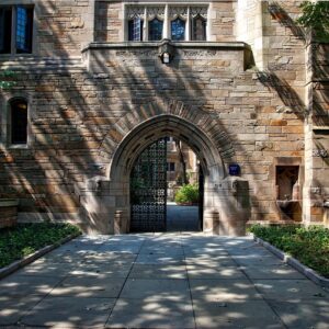Best College Loans: Essential Borrowing Guide