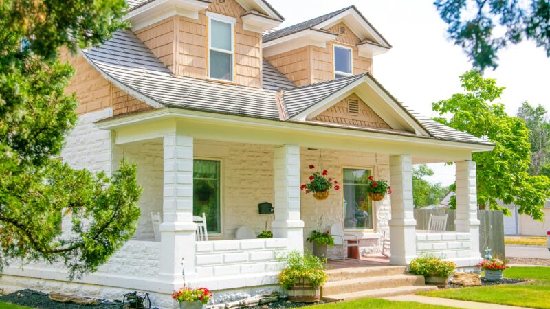 A Simple Guide to Buying Your First Home, One Step at a Time