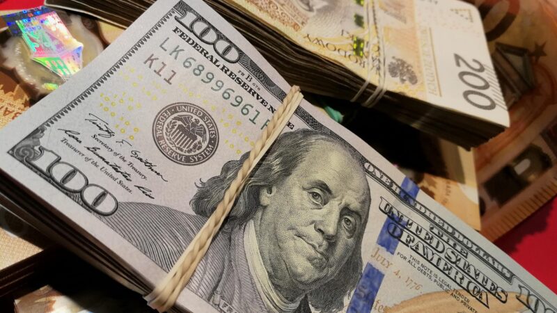 Personal Loan or Credit Card: What’s Better for Big Purchases?