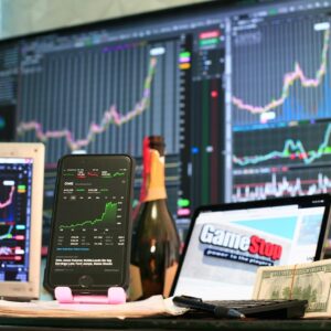 How to Pick Growth Stocks: A Beginner’s Guide